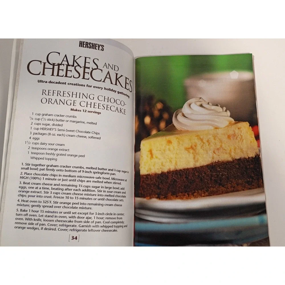 Lot of 4 Hershey's Paperback‎ Cookbooks, Chocolate Desserts, Hershey's Holidays